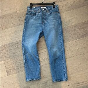 Levi’s Wedgie Straight Button Fly Blue Denim Jeans.27